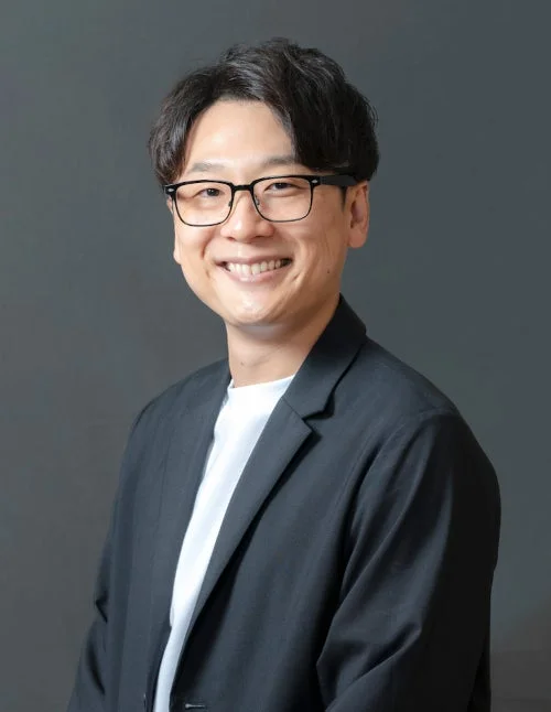 富家 翔平 氏