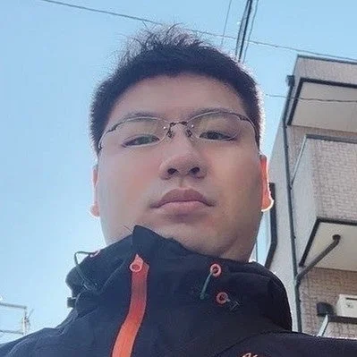 鈴木勝史氏
